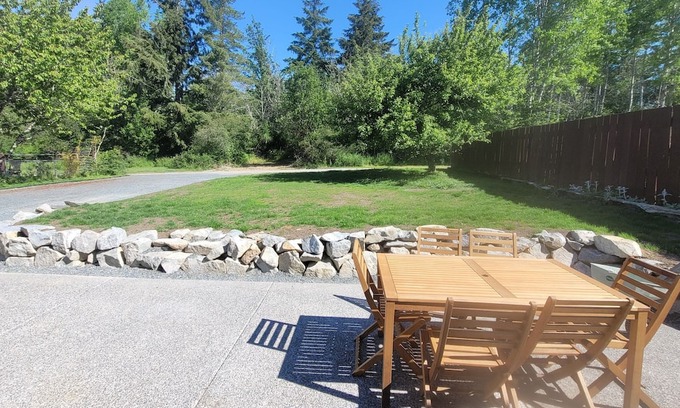 Port Alberni House | Newly Renovated Guest Suite. A warm comfortable atmosphere