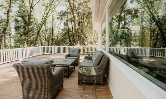 Nevada City House | Spacious Honeysuckle House 5 mins from Nevada City