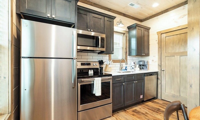 Pigeon Forge Cabin | 5 Minutes From Dollywood/In DwTn Pigeon Forge