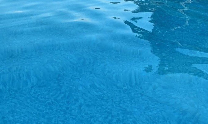 Thomas Drive House | fun in the sun private pool unit 1