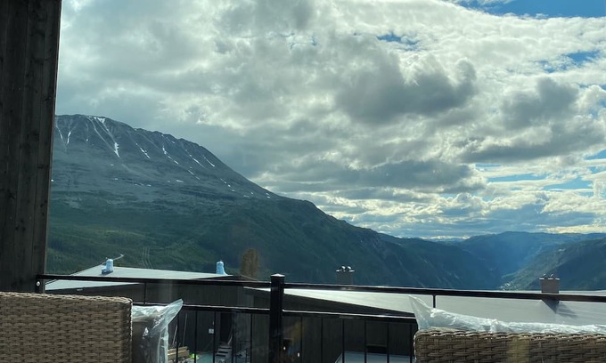 Atra Apartment | Gausta Vertorama - 2 bedrooms apartment with great view towards Gaustatoppen