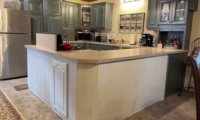 Berlin House | spacious home, big yard with fire & horseshoe pit, close to ATV & hiking trails