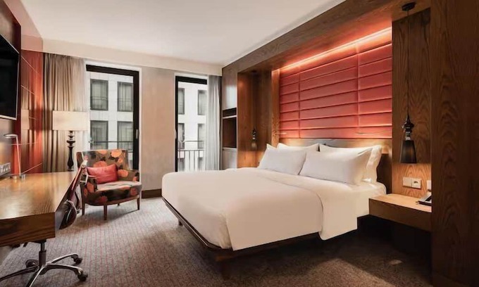The Hague Center House | Your Gateway to Relaxation! 2 Spacious Units, Pet-friendly Property!