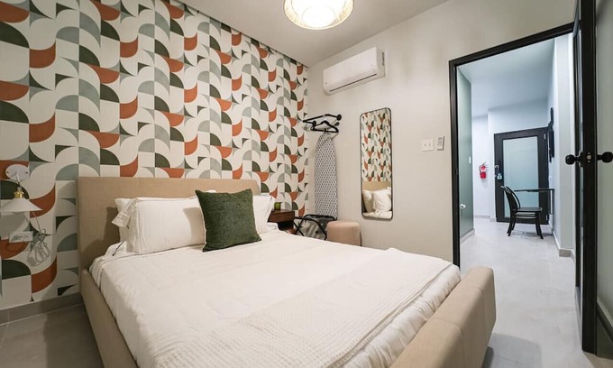 Santurce Apartment | Patio Elba Standard 1Bedroom Queen Bed (no window)