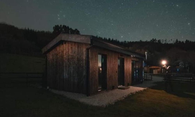 Manon Cabin | CABAÑAS O RECUNCHO DO SOR. SETENTRIÓN