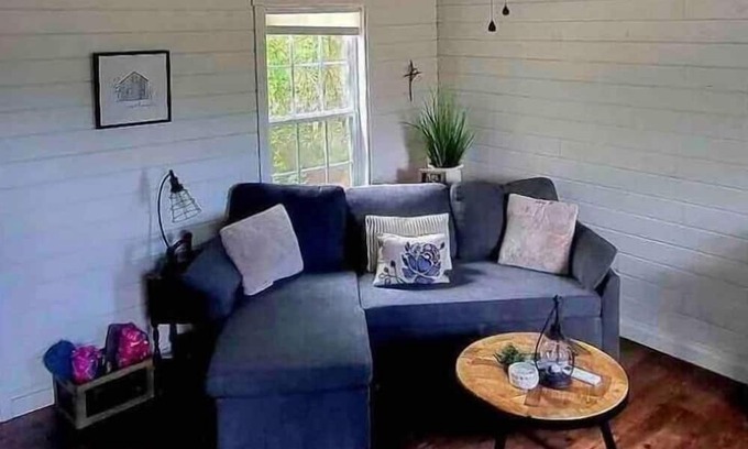 Lindale House | Honey’s Hideout