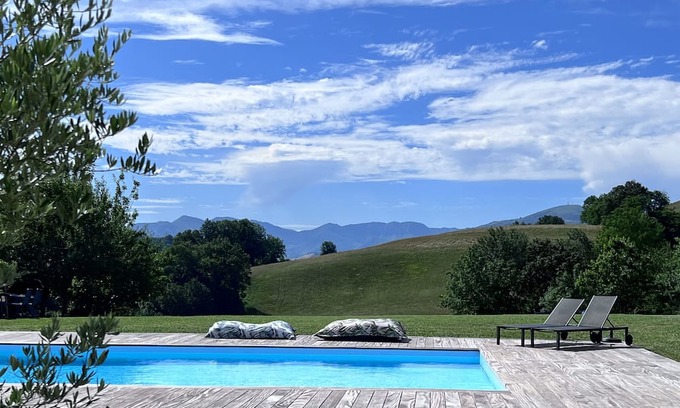 Caro Apartment | Apartment 'Maison Biscaya Appt 2 À 4 Pers' with Mountain View, Shared Pool and Wi-Fi