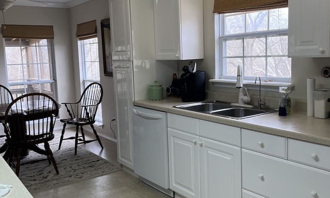 Leesville House | Serene riverfront property on the Guadalupe River
