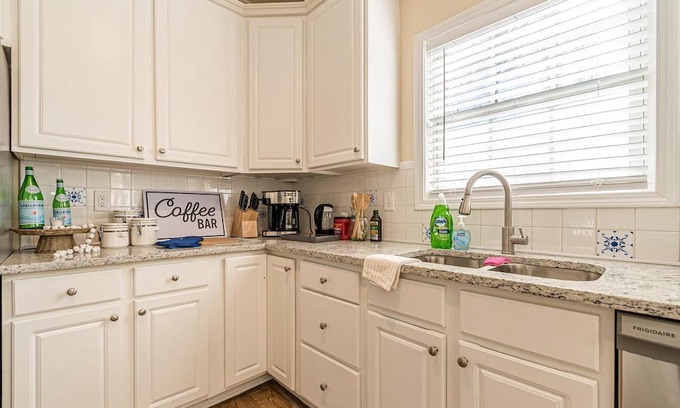 Cumming House | Bay Retreat at Lanier - Near public boat ramp - 30-day minimum but all Inq welc