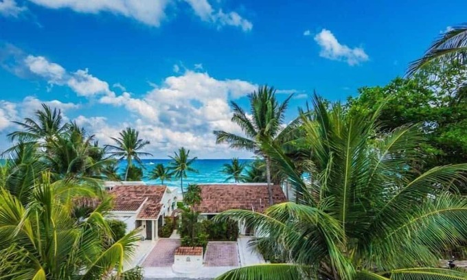 Playacar Fase I Villa | Private Villa located within 30 seconds walk to the beach with private pool
