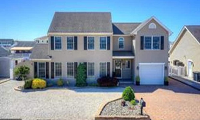 Beach Haven West House | Beautiful Lagoon Front