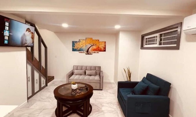El Rancho Cottage | Private Cozy & Modern Wee Casita in LA & OC