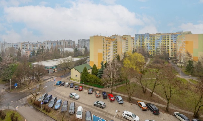 Bemowo Apartment | Apartment With Balcony for 2 by Renters