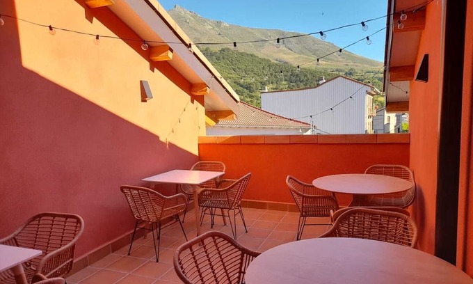 Serranillos Hotel | HOTEL CAMINO DE LAS ESTRELLAS