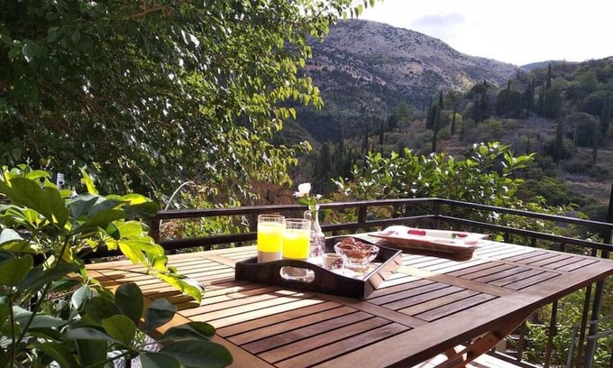 Kalamitsi House | Aggelos House in Kalamitsi