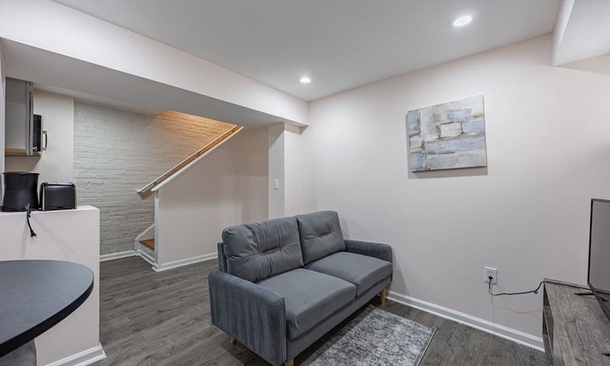 Brightwood Park House | Modern Cozy 2 BR Condo in Townhome with Parking Near Transportation!