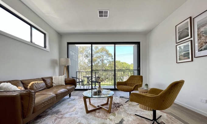 Merewether House | Yaringa - Brand New Property, Minutes from Merewether Beach
