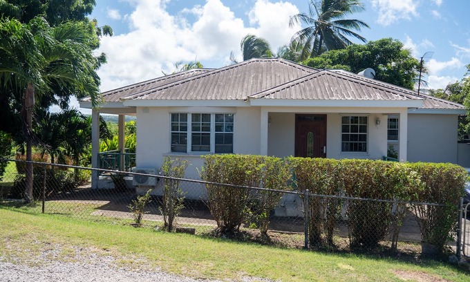 Nesfield House | Breezy Getaway with a View