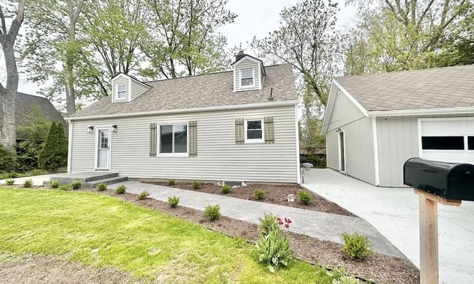 Lake Fenton House | Lake Fenton Cape Cod w/ Views of Lake Fenton!