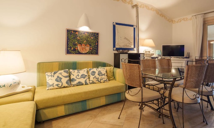 Le Vecchie Saline Apartment | Oasi Charme - Two Bedroom Apartment, Sleeps 4