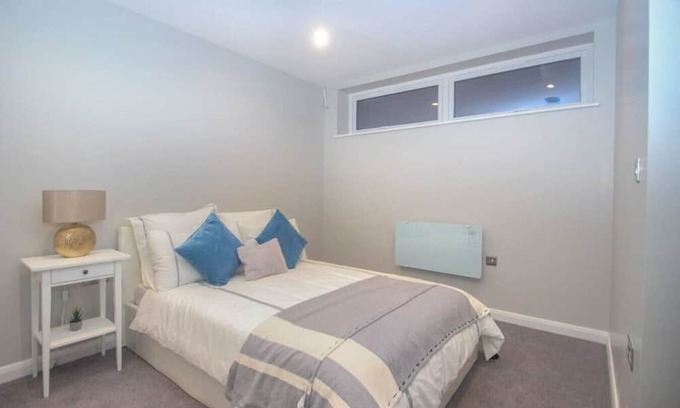 Epsom Apartment | Superb New Build 2 Bed Ophelia 6