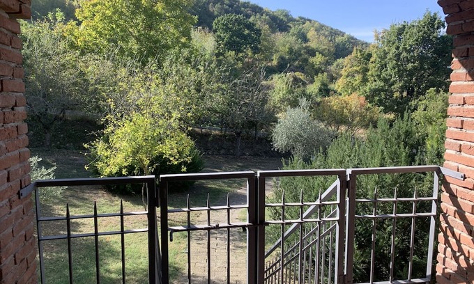 Vernasca Apartment | Large spacious pet-friendly apartment in the heart of the countryside.