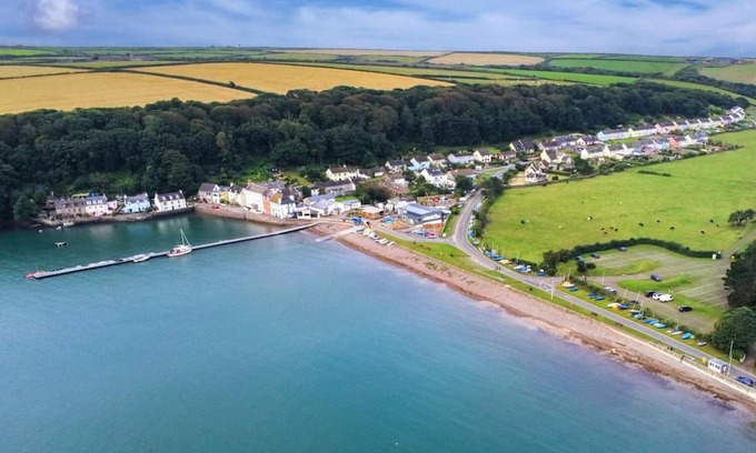 St Brides House | Brook Cottage - 1 Bedroom Cottage - Dale