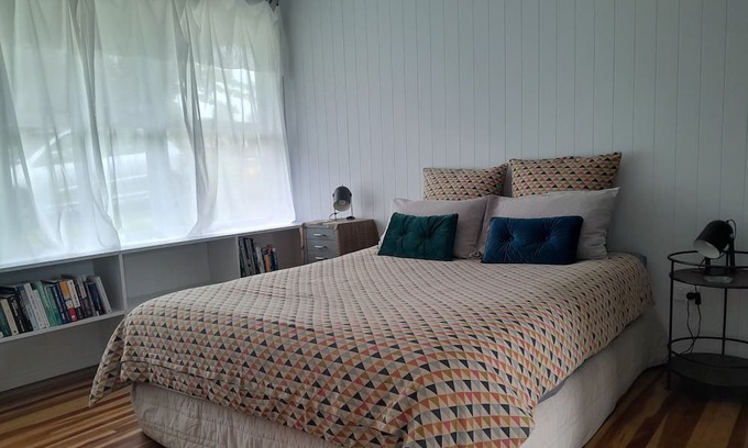 Raglan House | My Little Place in Raglan by the Beach!