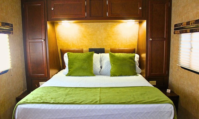 Golden Gate RV Rental | "Naples Bliss RV Stay"