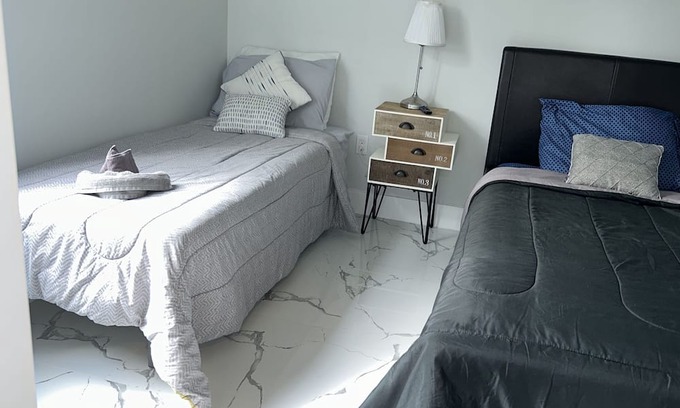Liberty City Bed & Breakfast | Wonderfull Design Distric Bedroom