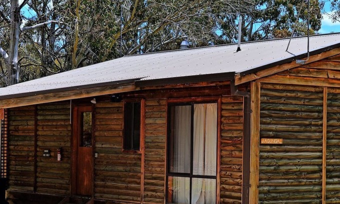 Adaminaby Cabin | Your gateway to an unforgettable holiday experience in the stunning Snowy Mountains!