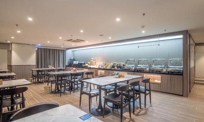 Qibin District Hotel | Hanting Hotel Hebi Yulong Aizhicheng