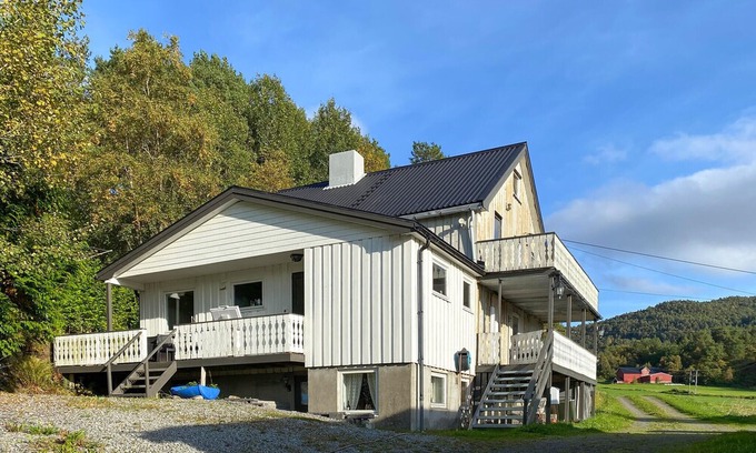 Gjemnes Municipality House | Gorgeous home in øydegard with WiFi