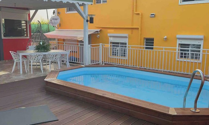 Les Abymes Apartment | Appartement charmant à Les Abymes avec piscine privée, 60m²