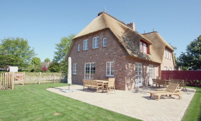 Wrixum House | Haushälfte in Wrixum Unter Reetdach mit 4- Zimmer und 140 qm