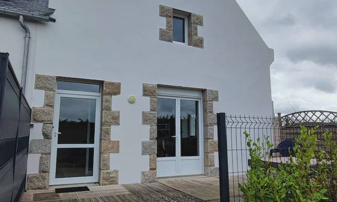 Saint-Pol-de-Leon Cottage | Gîte 2 Chambres à 5 mn de Roscoff Avec vue sur la mer