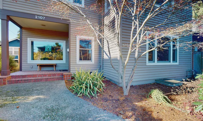 North Admiral House | Elegant dog-friendly home near Seattle Aquarium with game room, fireplace & W/D