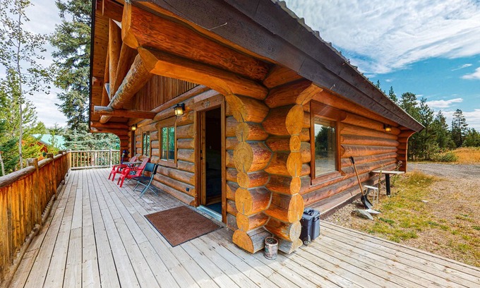 Lac Le Jeune Cabin | Side-by-side cabins with decks, 2 full kitchens, and free internet