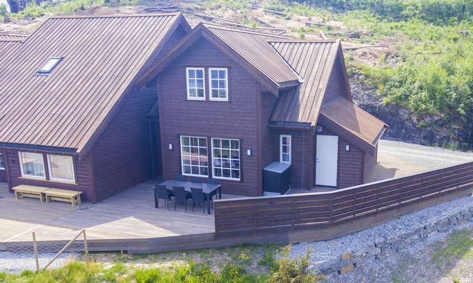 Skulestad House | New and Exclusive Cottage in Voss with a great view