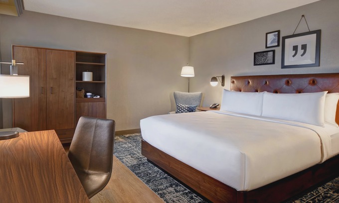 Newton Corner Hotel | Four Points by Sheraton Boston Newton