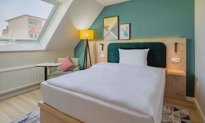 Sindelfingen Hotel | Spark by Hilton Stuttgart Sindelfingen