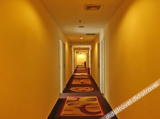 Huaqiang North Other | No. 8 Hotel Chain (Shenzhen Huaqiangbei)