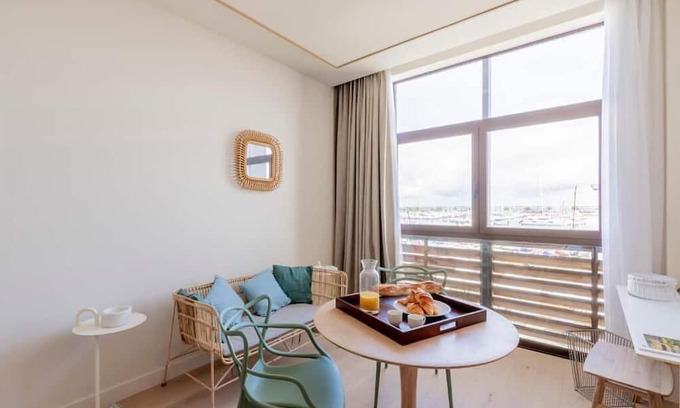Arcachon Apartment | Sea View Suite