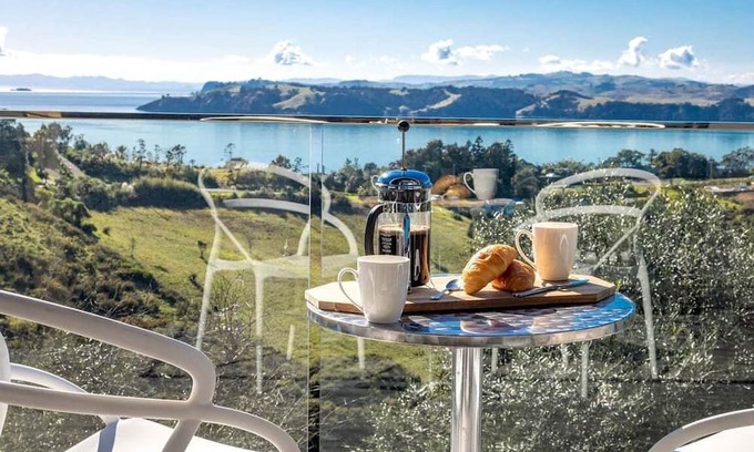 Ostend Resort | Perch on the Ridge by Waiheke Pure