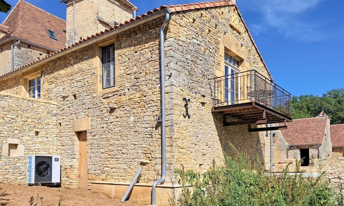 Montgesty House | Superbe maison avec piscine