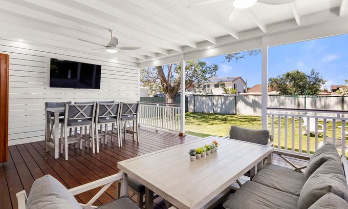 Callala Beach House | Barronstown - Pet Friendly with Fire Pit