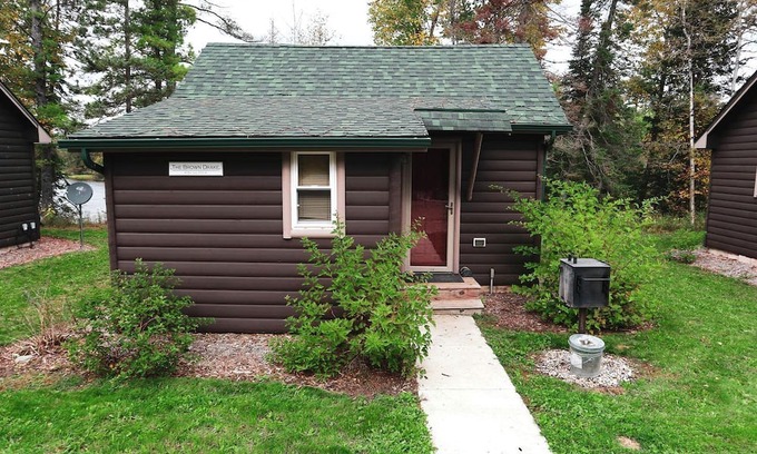 Grayling House | Secluded and Peaceful Cabin Rentals Along the Au Sable River in Michigan