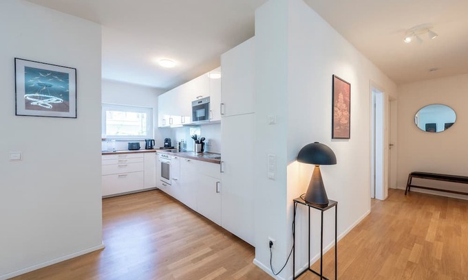Holzgerlingen Apartment | EXQUIS 2BR Artistic Apartment TAO I Garden I Panzer Kaserne I Parking I Familly