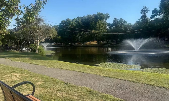 Passaic Apartment | Lake House King Suite near NYC/EWR/MetLife 10 min!