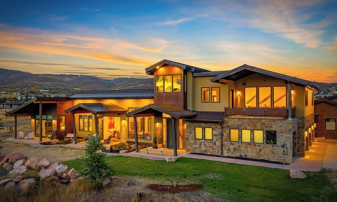 North Snyderville Basin House | Wander Park City Lighthouse